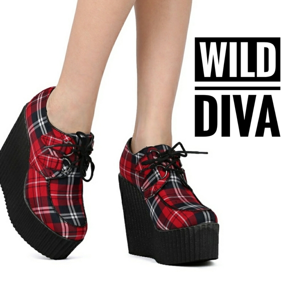 Wild Diva Shoes - Wild diva red plaid platform wedge booties size 6